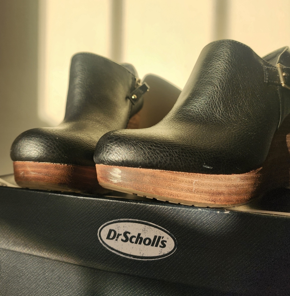 Dr. Scholl's Black Low Booties With Brown Base